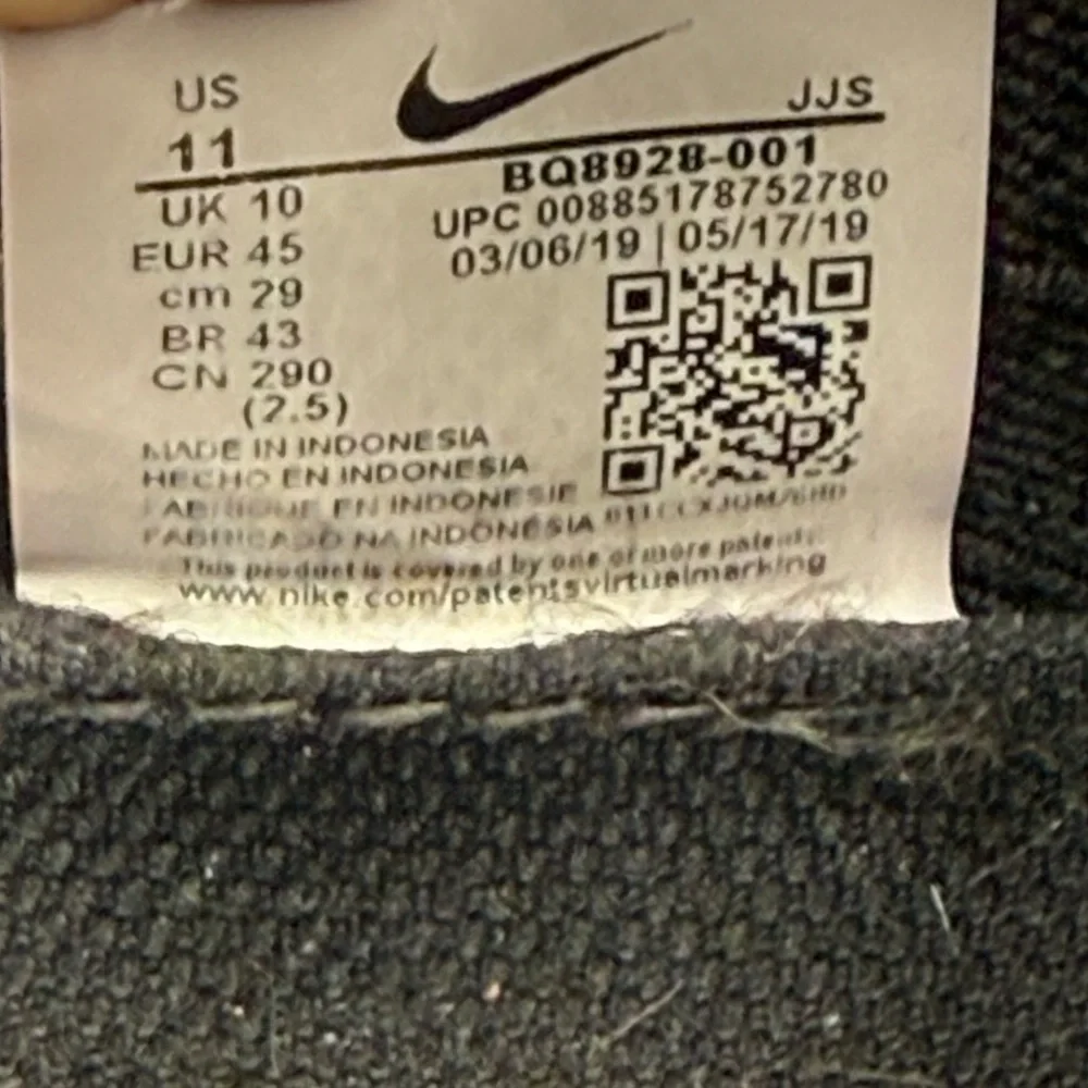 Nike Epic React Flyknit 2 Black men’s‎ size 11
